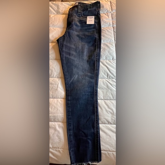 NWT Levi’s dark wash high rise skinny ankle jeans. Women’s size 10 30w. - Picture 2 of 8